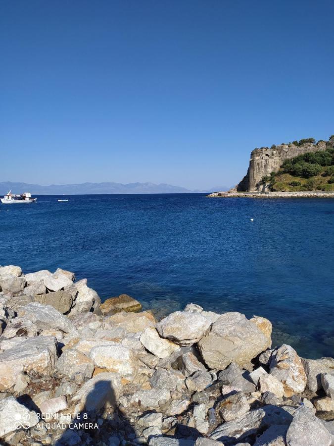 Takis Haikos House Two Minutes Walk To The Beach Peroulia Vounária エクステリア 写真