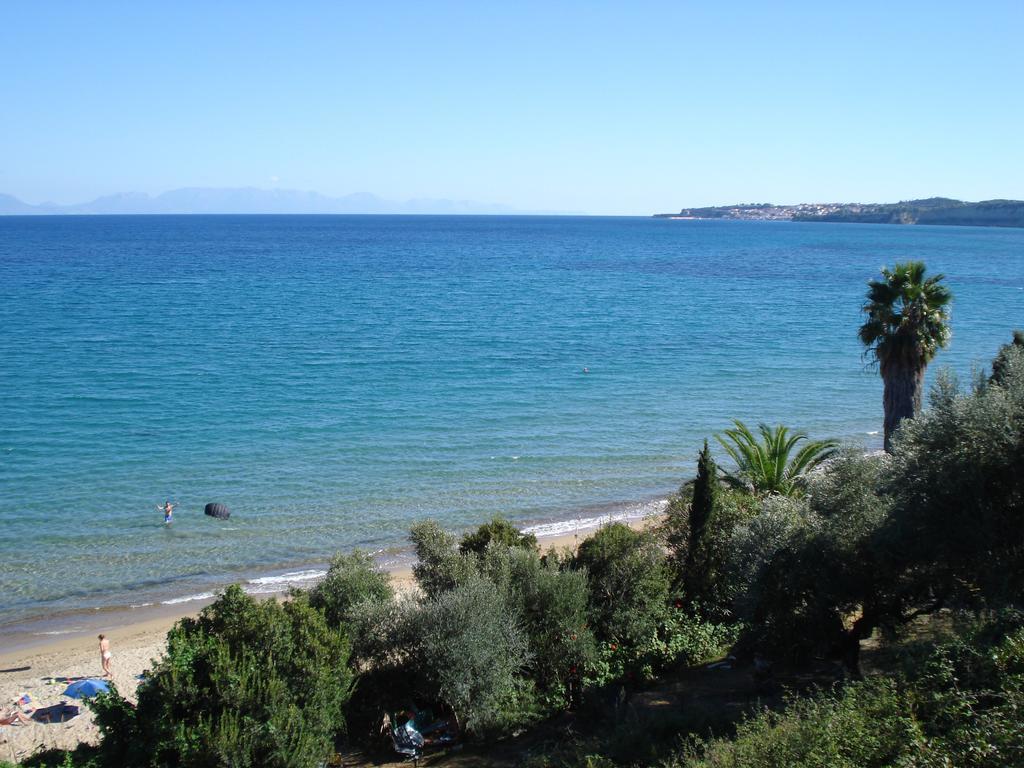 Takis Haikos House Two Minutes Walk To The Beach Peroulia Vounária エクステリア 写真